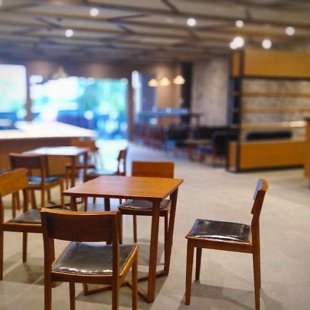 호텔 마리나 에어포트 세마랑 외부 사진